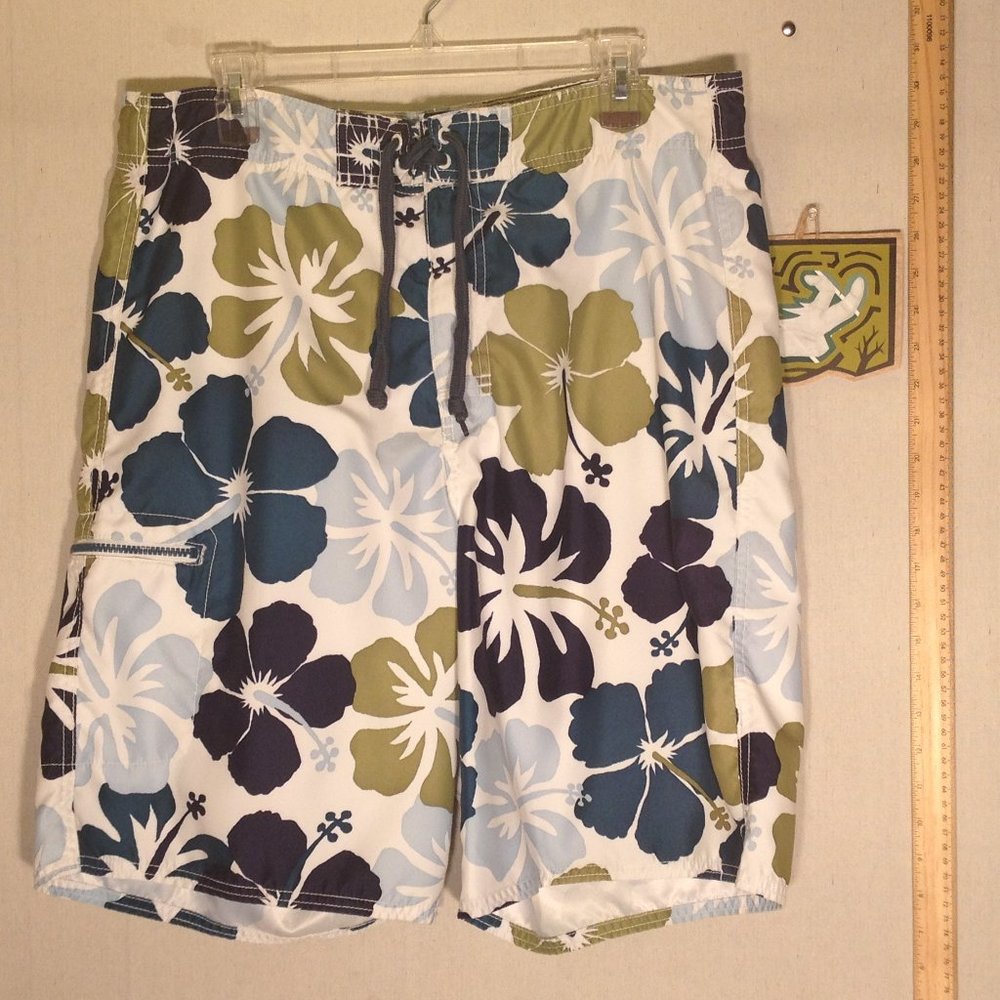 🎈 JoeBoxer White, Blue, Gray Floral Shorts, L